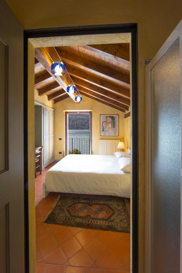 Violina Casa Vacanze Pettenasco Exteriér fotografie